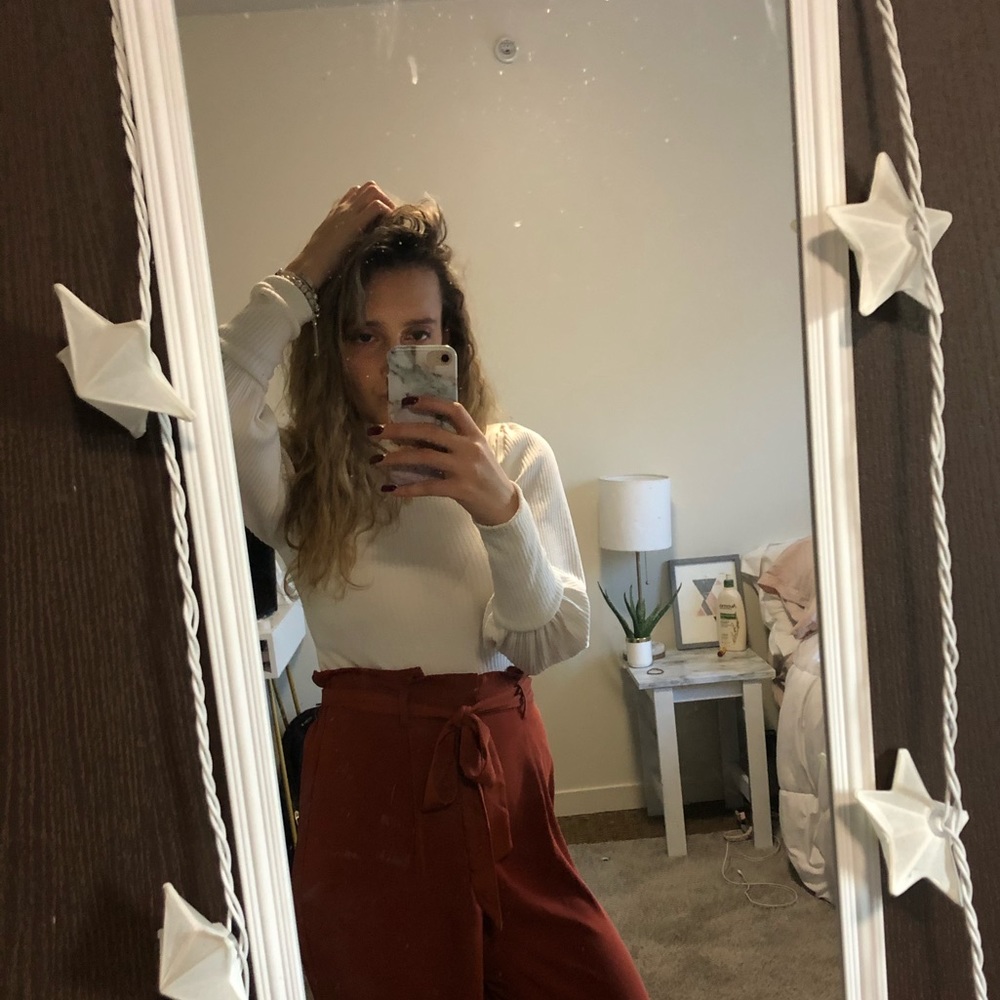 Meet your Posher, Chloe